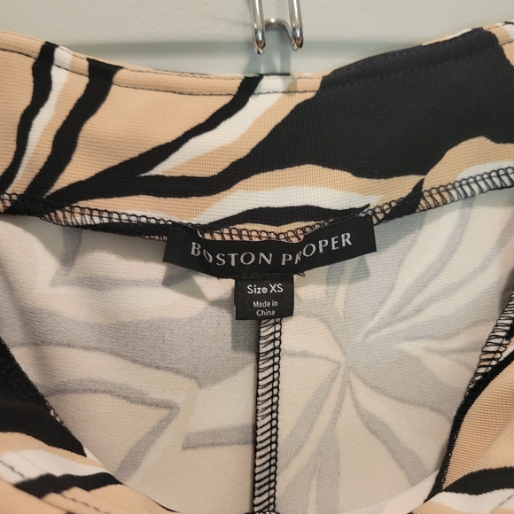 Boston Proper Beyond Travel Exploded Sketch Tropical Floral Mini Skort SZ XS - Picture 7 of 8